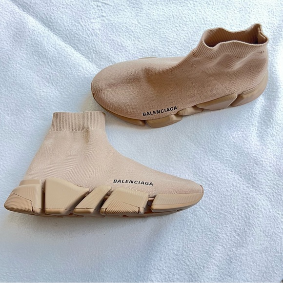 Balenciaga Beige Sneakers - Picture 1 of 10